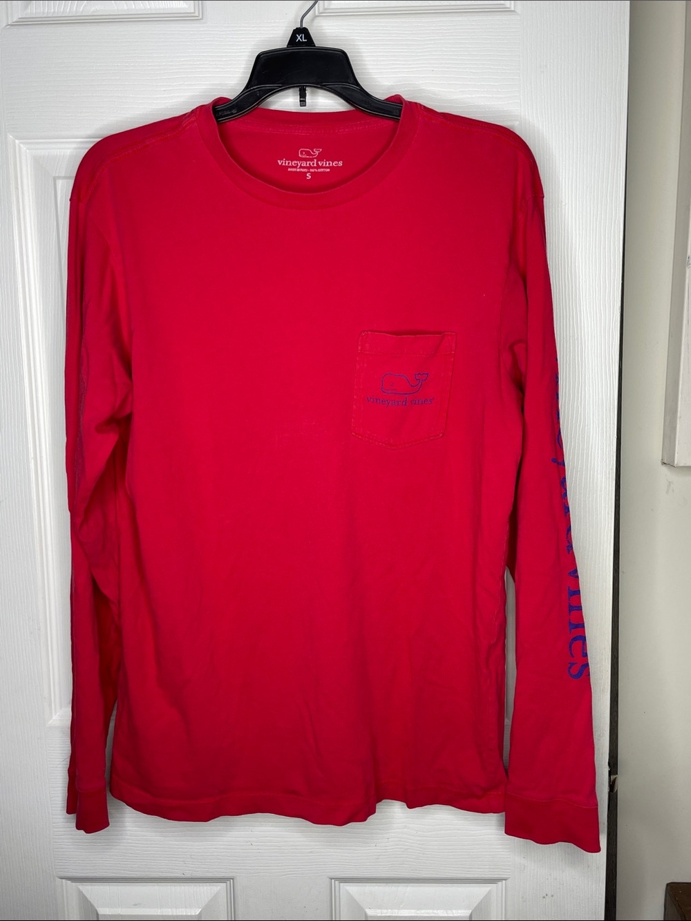 Vineyard Vines Red Long-Sleeve Pocket Tee with Sleeve Logo. Size S